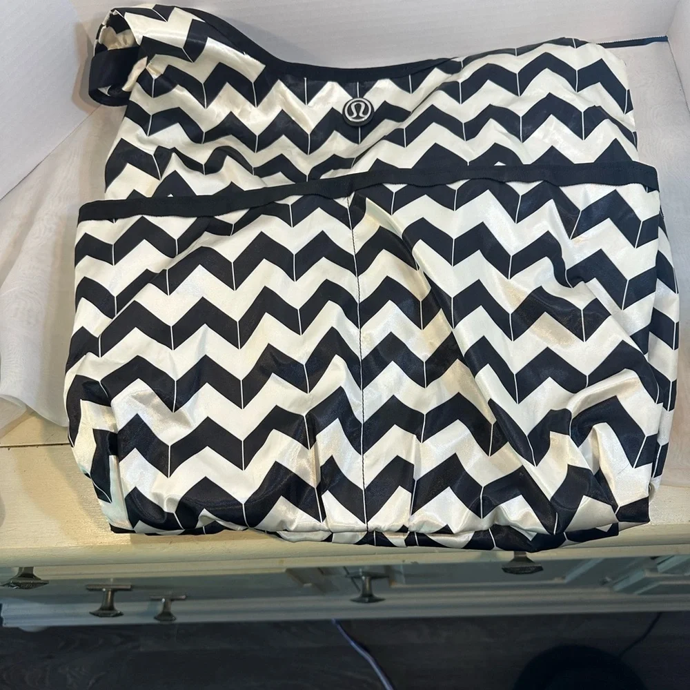 lululemon athletica Black and White Chevron Women's Bag